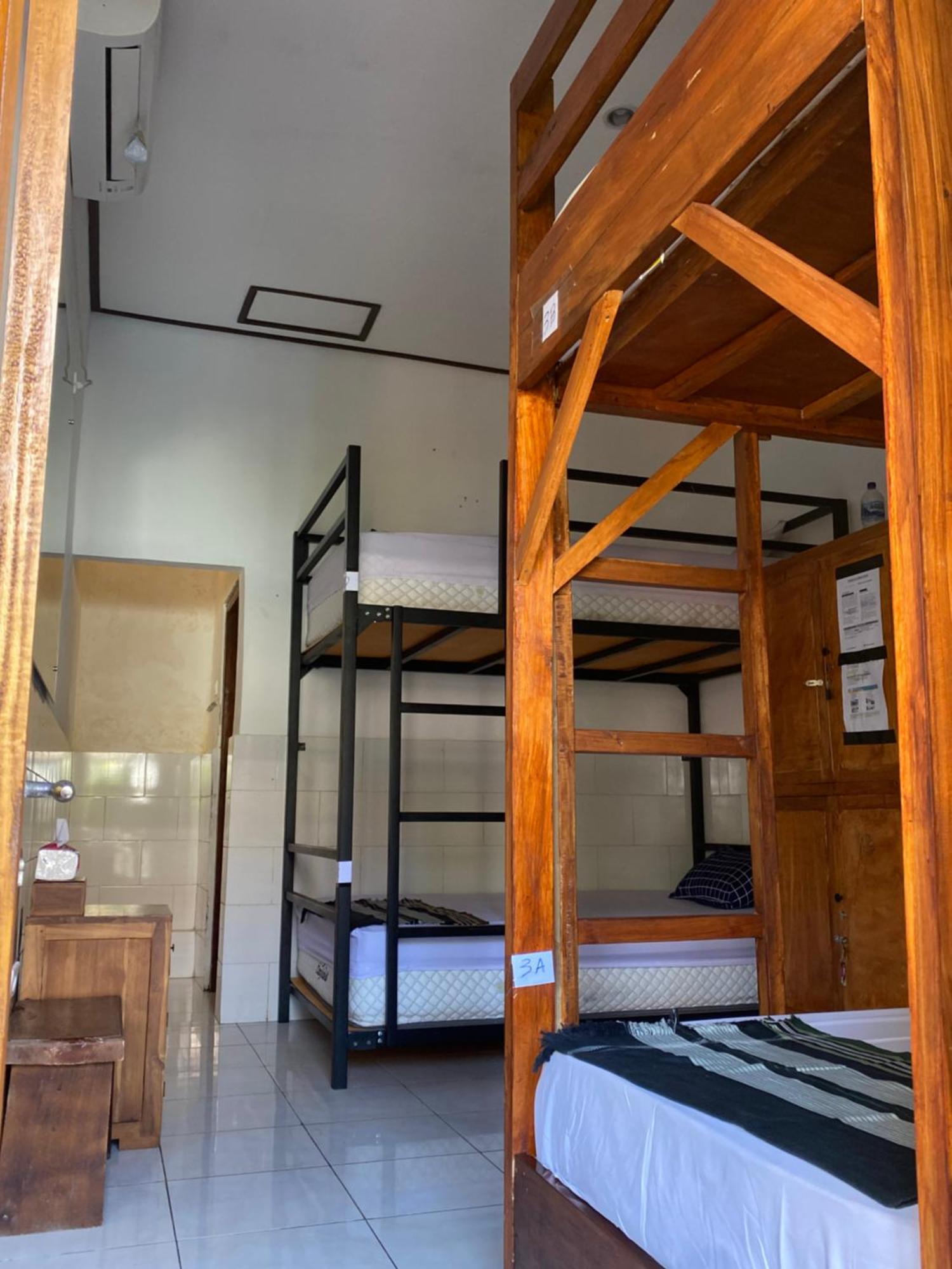 My Art Hostel Batununggul Екстер'єр фото