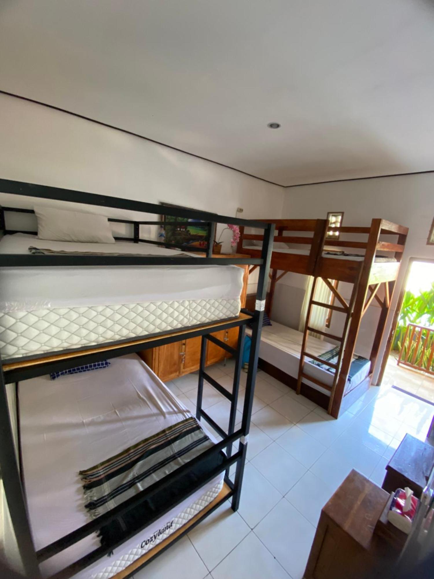 My Art Hostel Batununggul Екстер'єр фото